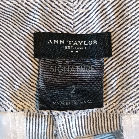 Ann Taylor Blue Pinstripe Cropped Pants Sz 2 - Picture 5 of 7